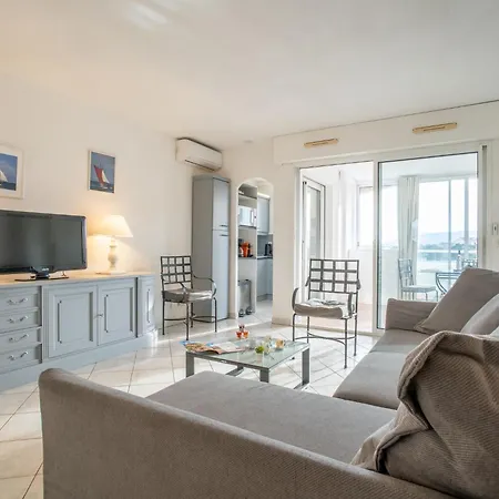 Les Calanques D'azur By Interhome